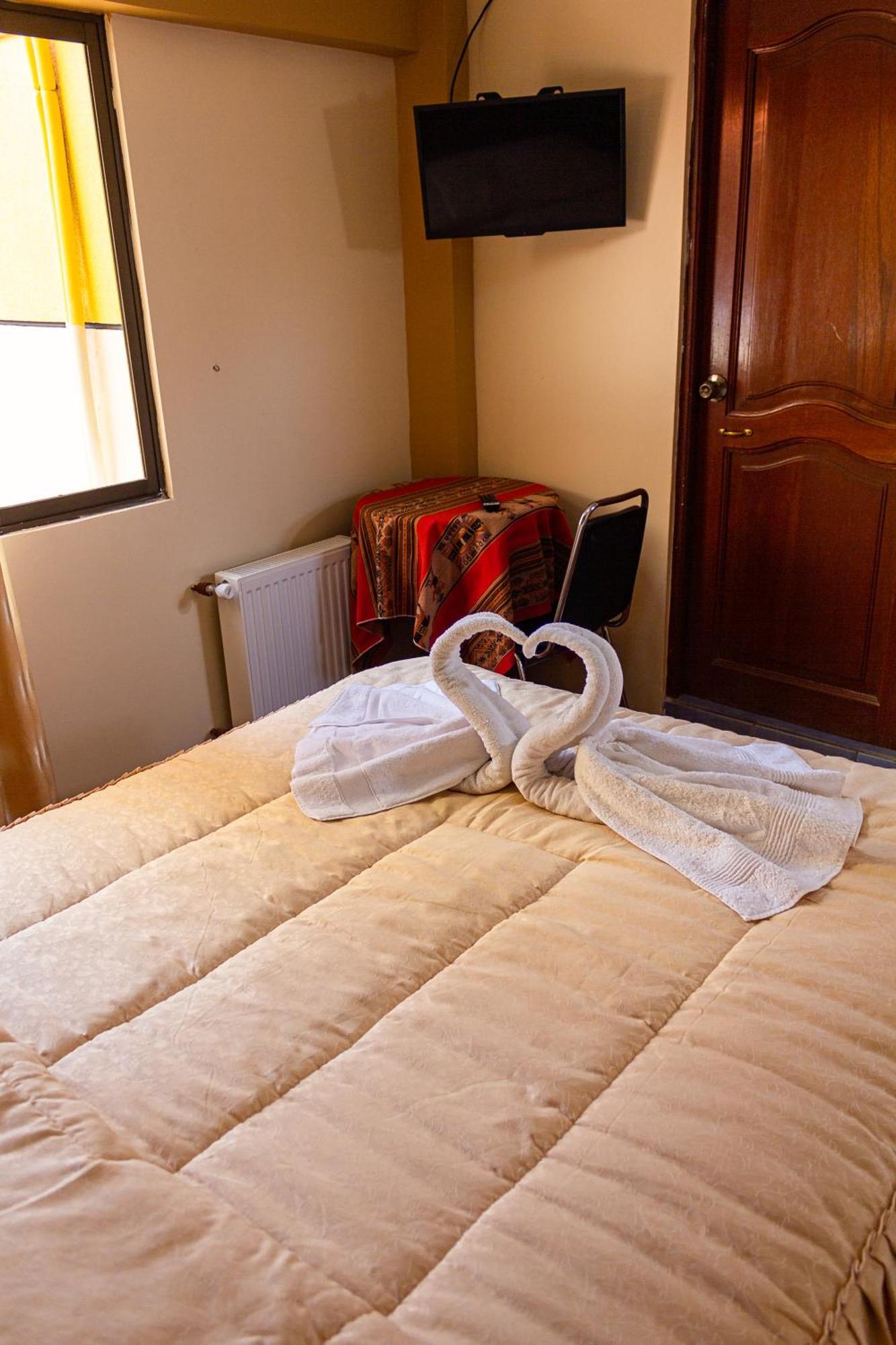 Hostal Sonia كوباكابانا المظهر الخارجي الصورة