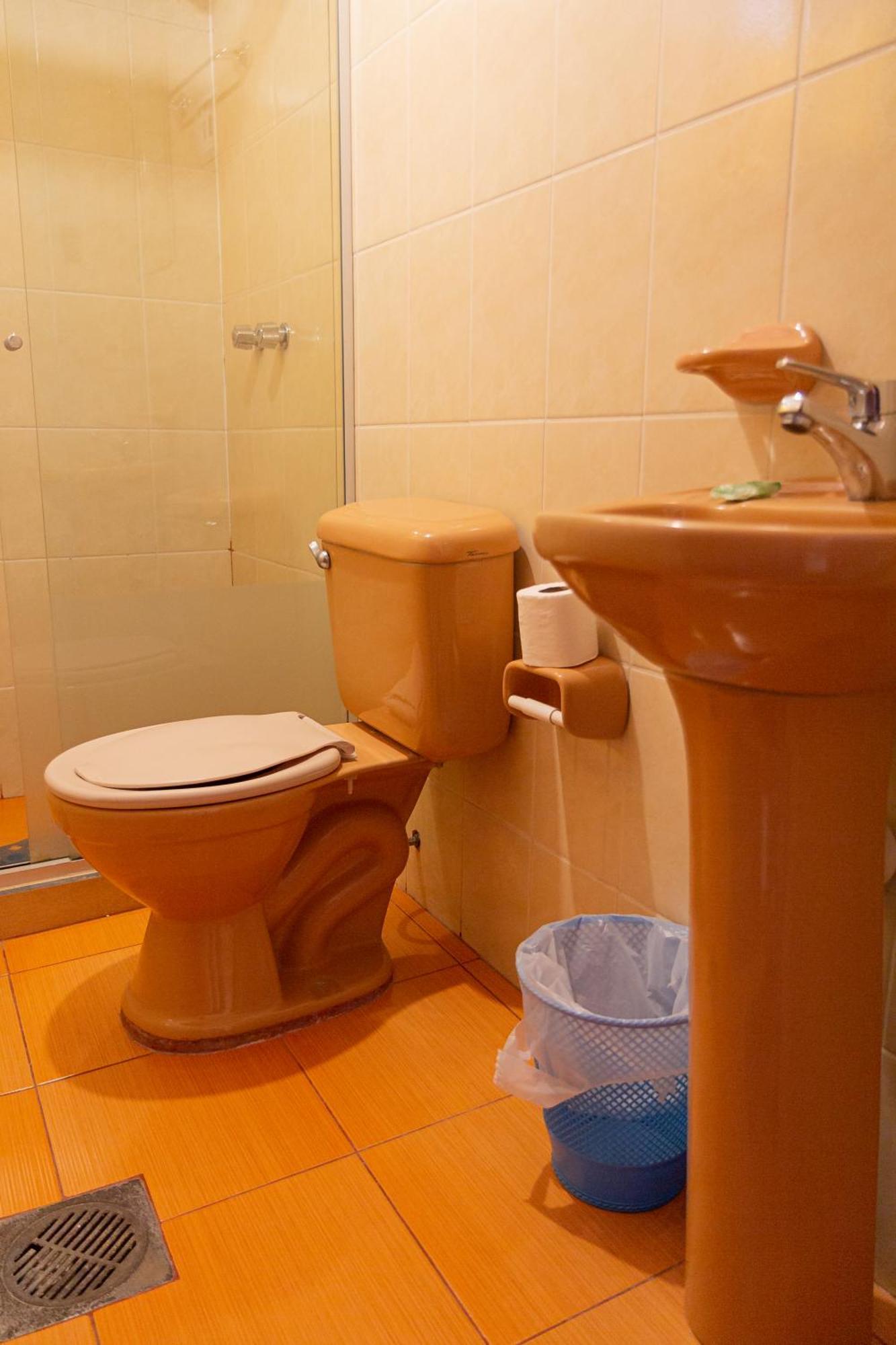 Hostal Sonia كوباكابانا المظهر الخارجي الصورة