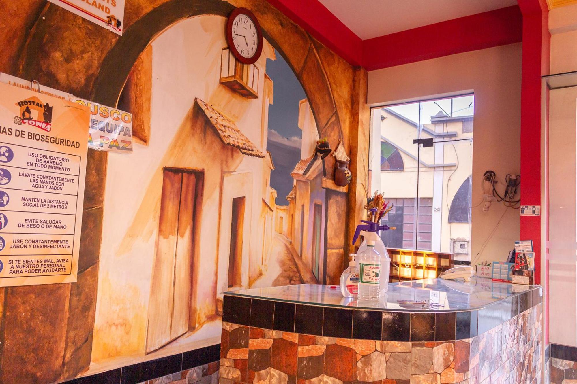Hostal Sonia كوباكابانا المظهر الخارجي الصورة