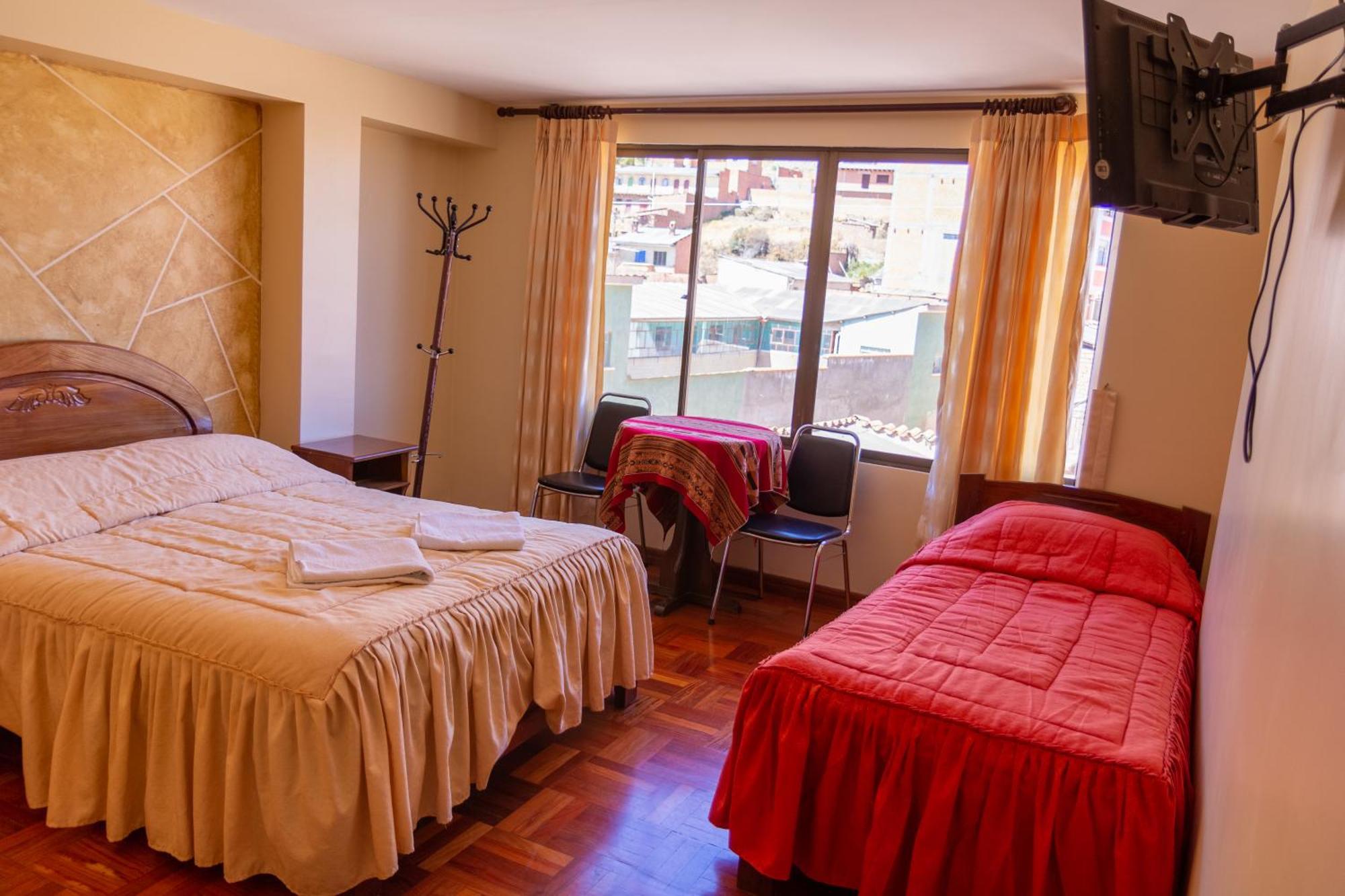 Hostal Sonia كوباكابانا المظهر الخارجي الصورة
