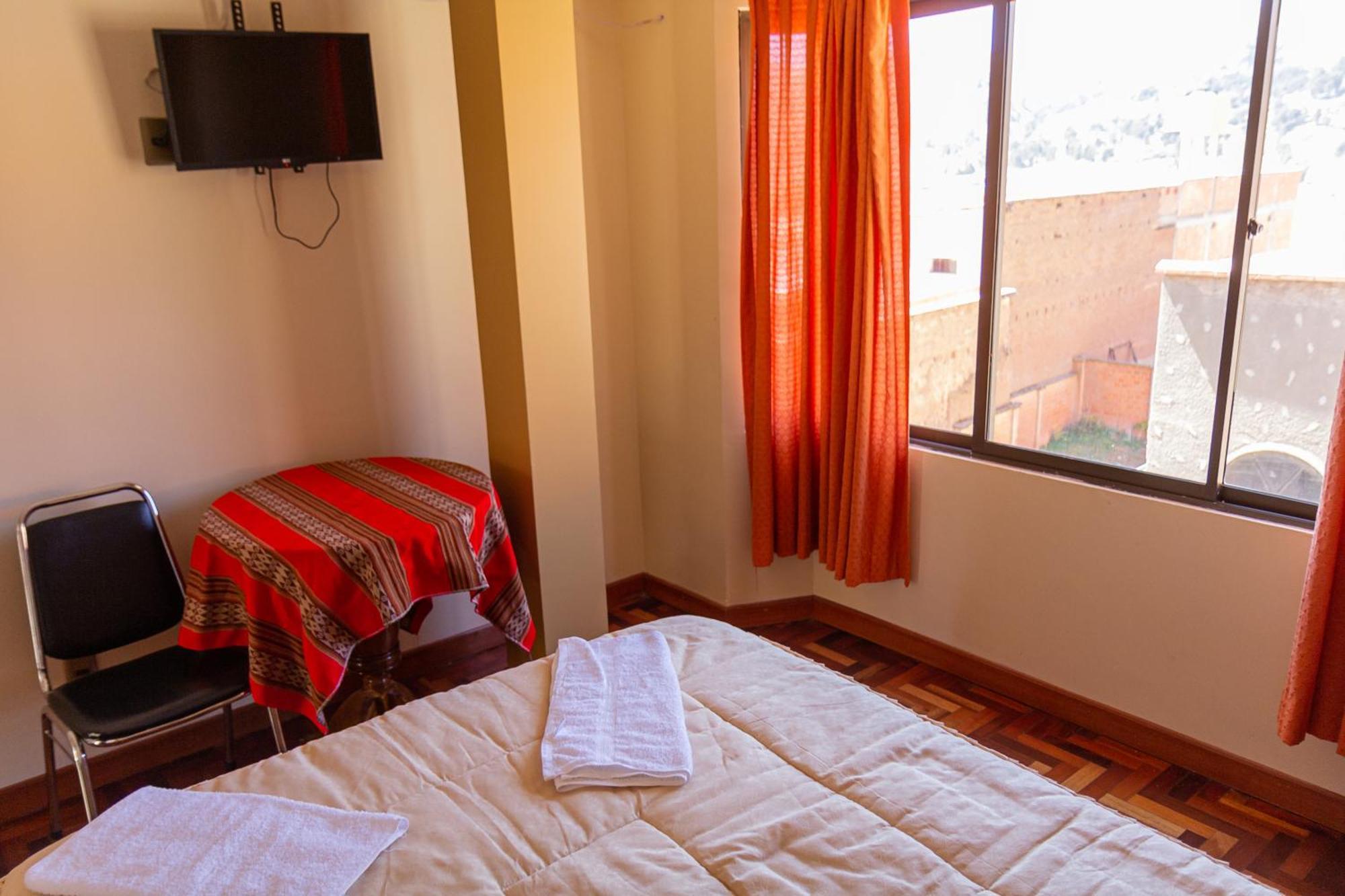 Hostal Sonia كوباكابانا المظهر الخارجي الصورة
